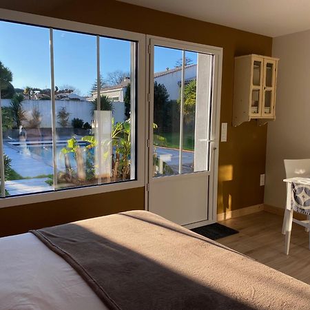 Maison M, Chambre Privee Acces Jardin Piscine Et Jacuzzi Pres De La Rochelle La Rochelle  Pokój zdjęcie