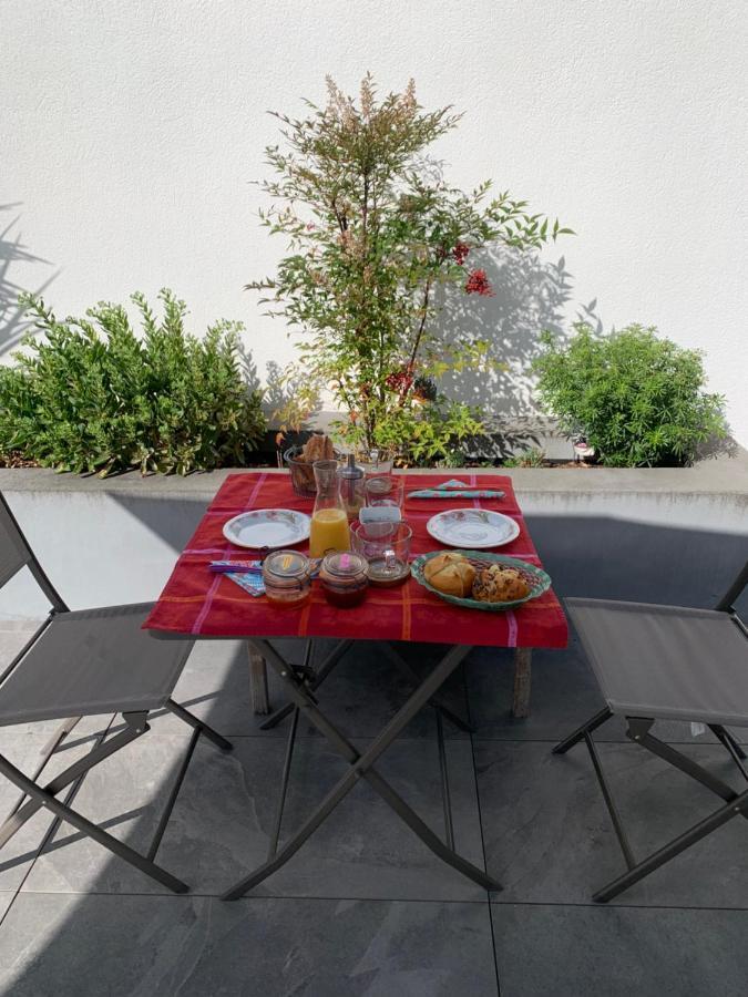 Maison M, Chambre Privee Acces Jardin Piscine Et Jacuzzi Pres De La Rochelle La Rochelle  Zewnętrze zdjęcie